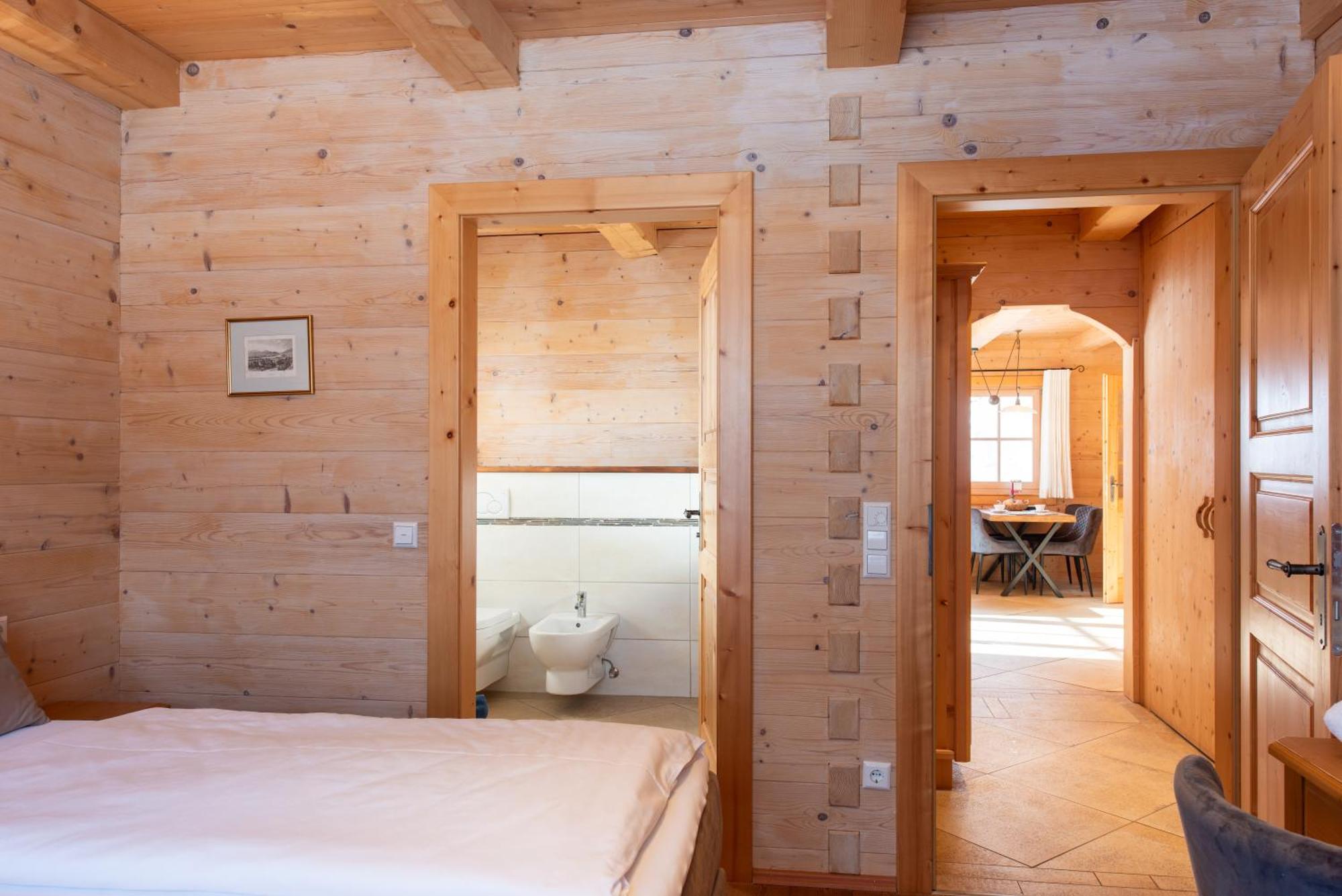 & Beim Waicher Chalet